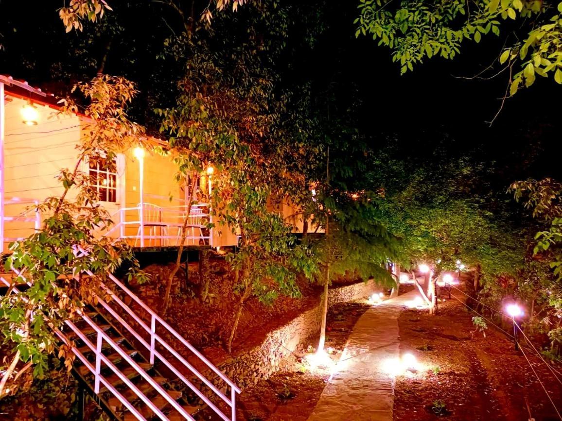 Aaroham Resort, Шімла Екстер'єр фото